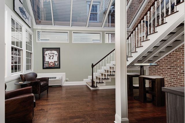 56 N Bay Boulevard, The Woodlands, TX 77380