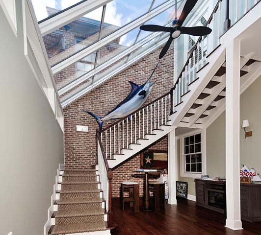56 N Bay Boulevard, The Woodlands, TX 77380