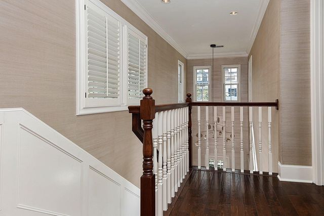 56 N Bay Boulevard, The Woodlands, TX 77380