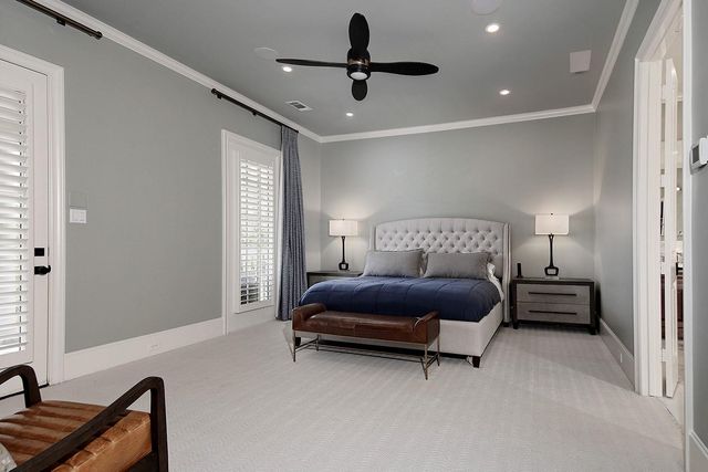 56 N Bay Boulevard, The Woodlands, TX 77380
