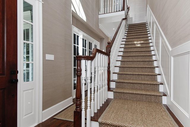 56 N Bay Boulevard, The Woodlands, TX 77380