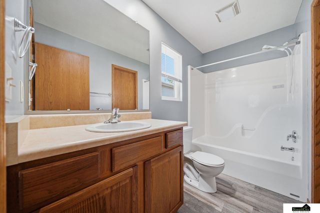 7229 & 7225 Dorchester Court, Lincoln, NE 68521