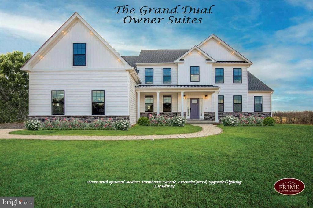 295 E DARK HOLLOW RD, Pipersville, PA 18947