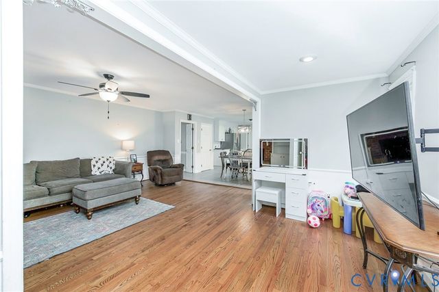 5640 Teterling Ct, Chester, VA 23831