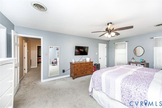 5640 Teterling Ct, Chester, VA 23831