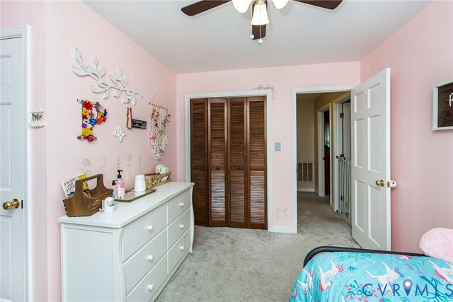 5640 Teterling Ct, Chester, VA 23831