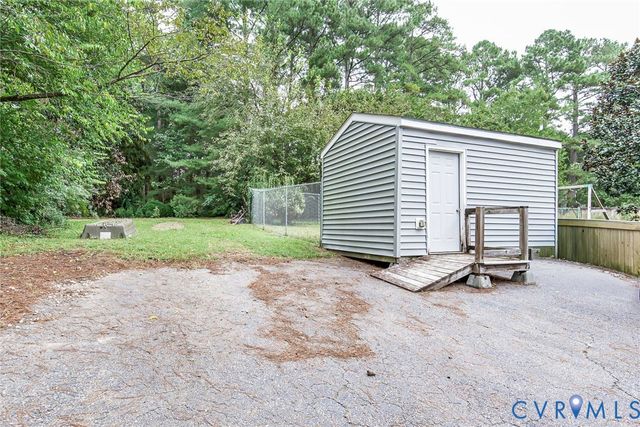 5640 Teterling Ct, Chester, VA 23831