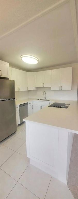 335 Brighton H 335, Boca Raton, FL 33434