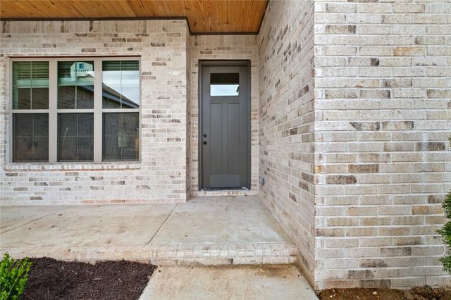 123 S Eagle Mountain Street, Prairie Grove, AR 72753