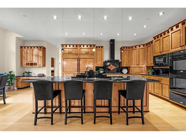 205 Cobblestone Way, Monument, CO 80132
