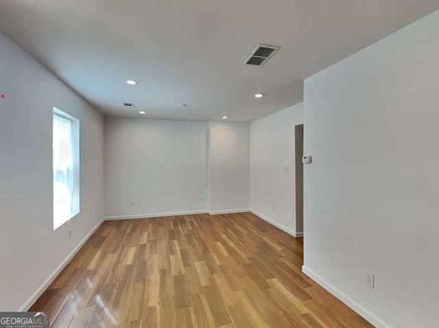 515 Bigelow, College Park, GA 30349