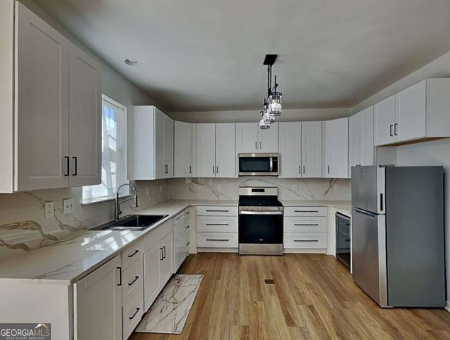 515 Bigelow, College Park, GA 30349