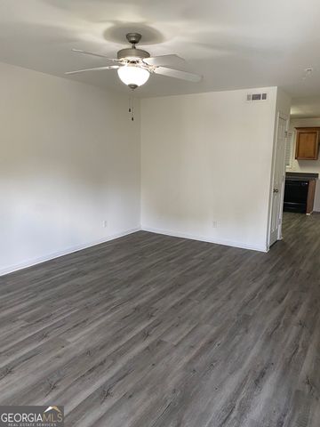 434 W I Parkway, Dallas, GA 30132