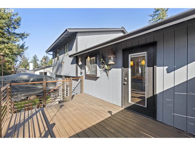 12620 Se CORA St, Portland, OR 97236