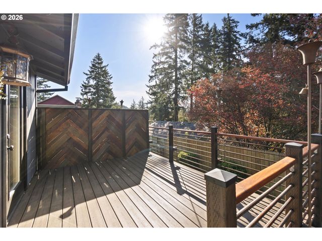 12620 Se CORA St, Portland, OR 97236