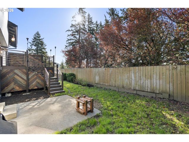 12620 Se CORA St, Portland, OR 97236