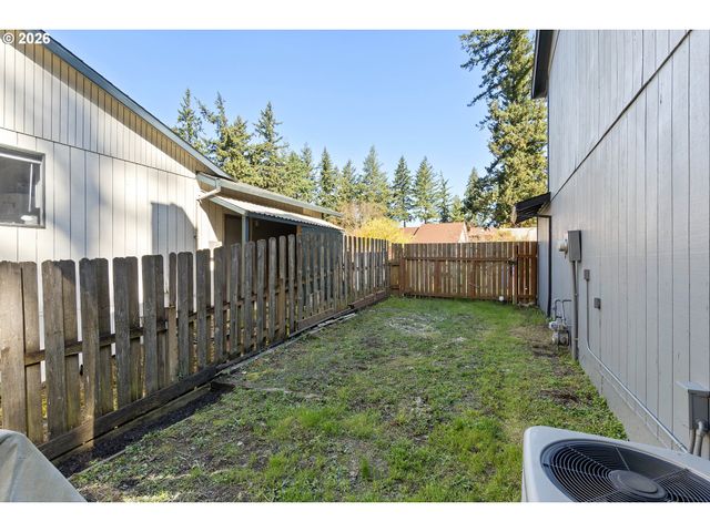 12620 Se CORA St, Portland, OR 97236