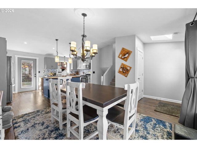 12620 Se CORA St, Portland, OR 97236