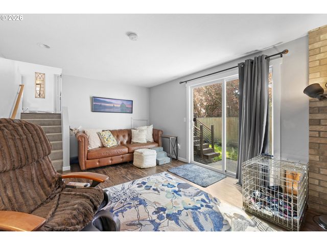 12620 Se CORA St, Portland, OR 97236