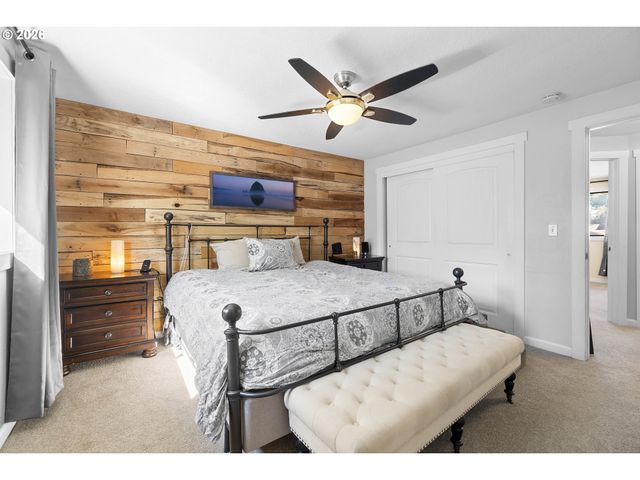 12620 Se CORA St, Portland, OR 97236