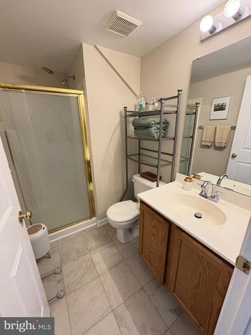 2077 STARGRASS CT, Woodbridge, VA 22192