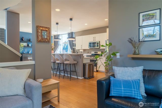 4825 S Othello Street, Seattle, WA 98118