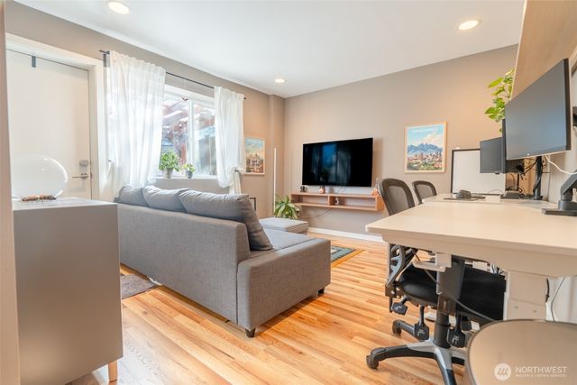 4825 S Othello Street, Seattle, WA 98118