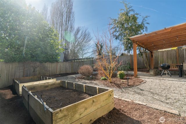 4825 S Othello Street, Seattle, WA 98118