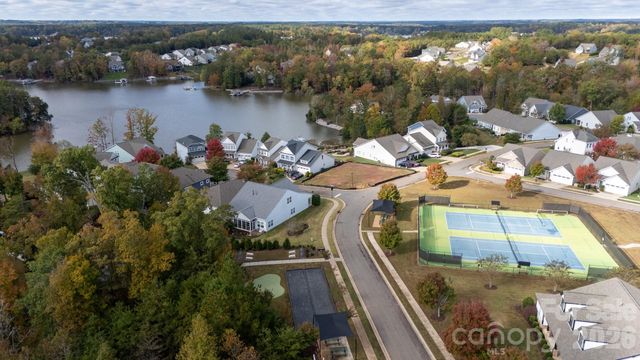 40308 Crooked Stick Drive, Lancaster, SC 29720