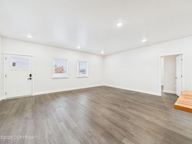 2802 W First Avenue, North Pole, AK 99705