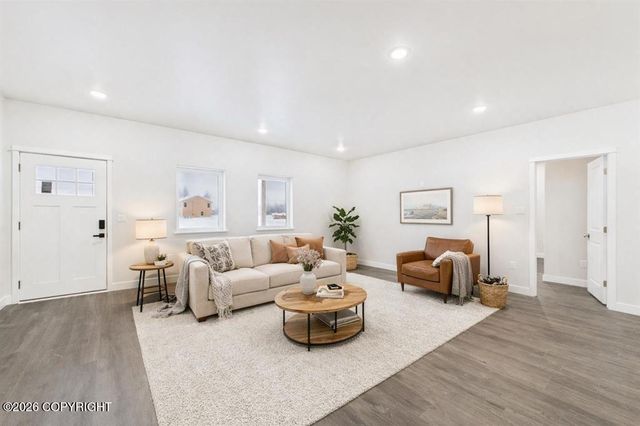 2802 W First Avenue, North Pole, AK 99705