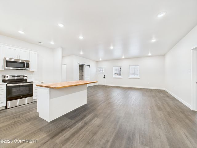 2802 W First Avenue, North Pole, AK 99705