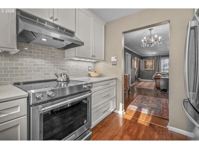 2425 Sw 19TH Ave 11, Portland, OR 97201