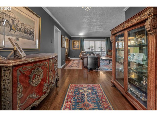 2425 Sw 19TH Ave 11, Portland, OR 97201