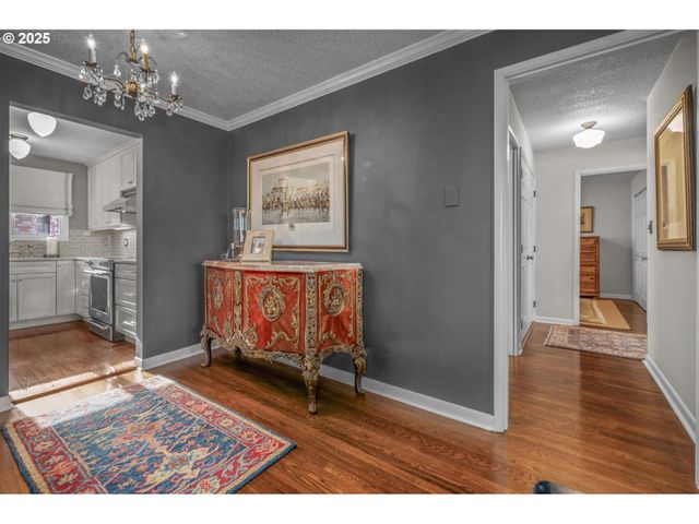 2425 Sw 19TH Ave 11, Portland, OR 97201