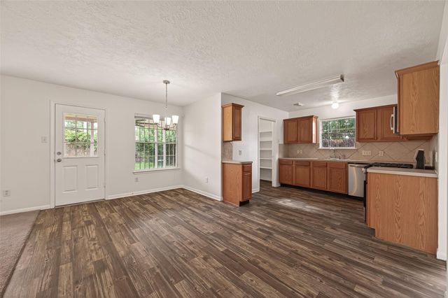 8711 Heron View Street, Houston, TX 77064