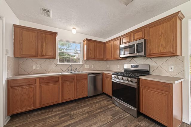 8711 Heron View Street, Houston, TX 77064