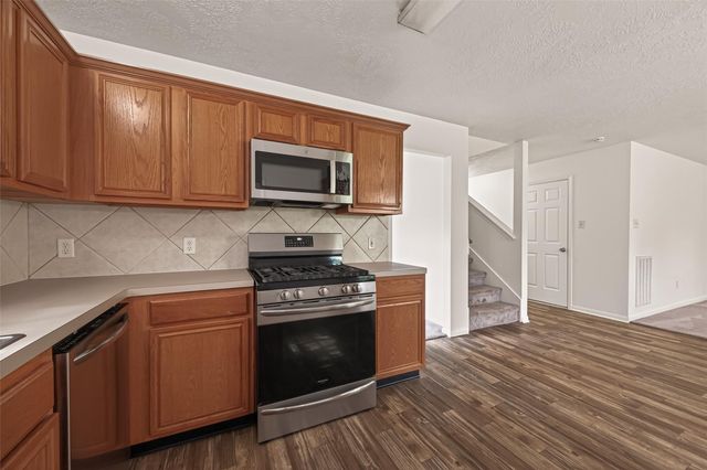 8711 Heron View Street, Houston, TX 77064