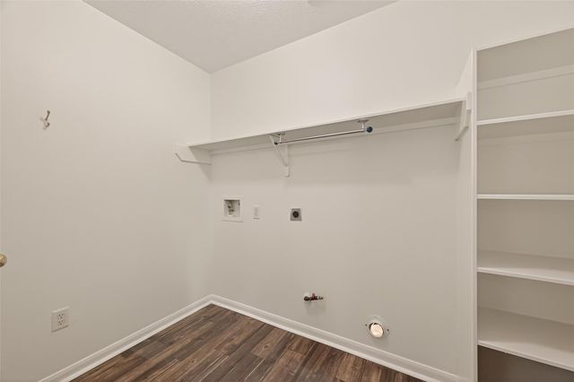 8711 Heron View Street, Houston, TX 77064