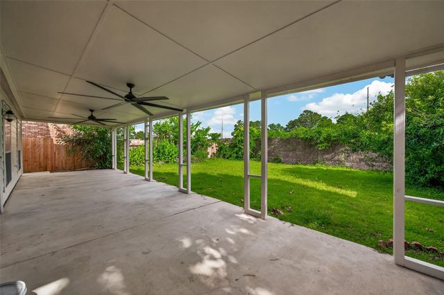 8711 Heron View Street, Houston, TX 77064