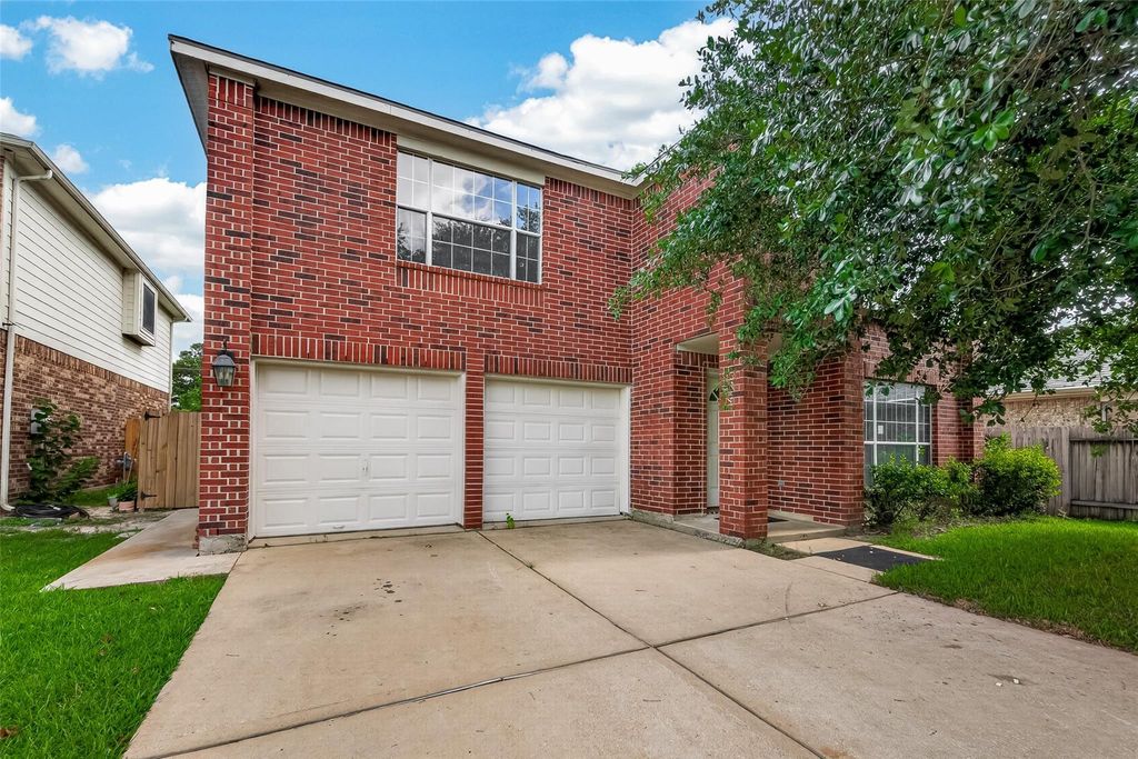 8711 Heron View Street, Houston, TX 77064