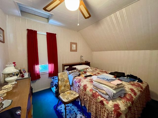 15 Valentine St, New Bedford, MA 02744