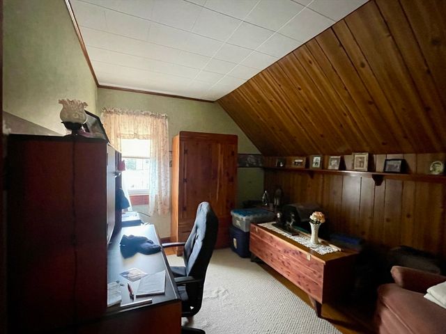 15 Valentine St, New Bedford, MA 02744