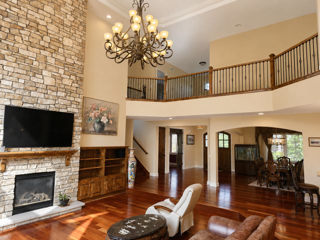 5450 Archer Lane N, Plymouth, MN 55446