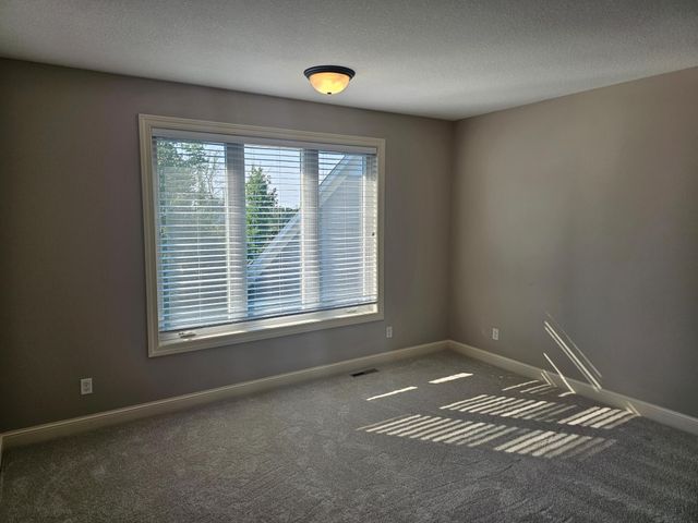 5450 Archer Lane N, Plymouth, MN 55446