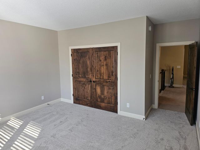 5450 Archer Lane N, Plymouth, MN 55446
