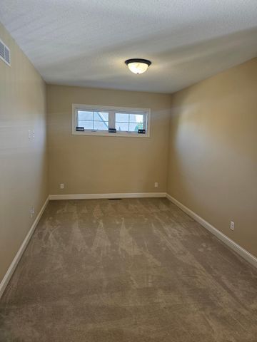 5450 Archer Lane N, Plymouth, MN 55446