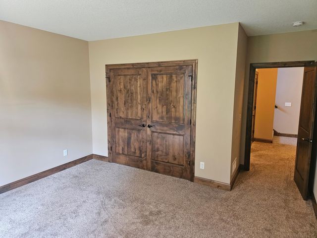 5450 Archer Lane N, Plymouth, MN 55446