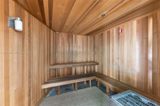 5970 INDIAN CREEK DR 405, Miami Beach, FL 33140