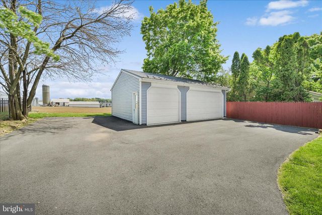 910 E EVERGREEN RD, Lebanon, PA 17042